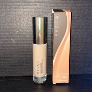 Becca Ultimate Coverage 24 hour foundation